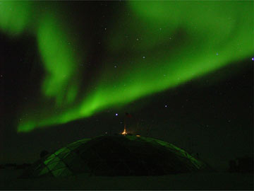 Aurora australis (Southern Lights) 