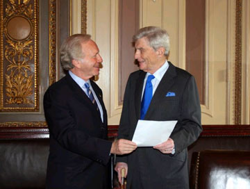 Sens. Joseph Lieberman and John Warner