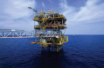 Oil platform in the South China Sea