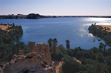 An oasis in the middle of the Sahara, Lake Yoa in northern Chad