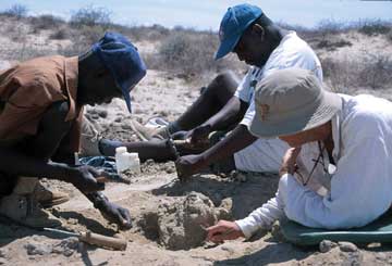 Photograph of Meave Leakey and members of her field crew